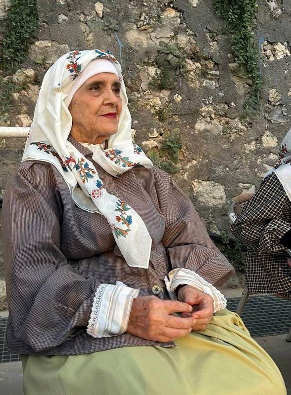 Μέλη-της-ΠΕΤΚ-με-το-παραδοσιακό-εργαστήρι-στο-Κηποθέατρο-21-7-2025-4