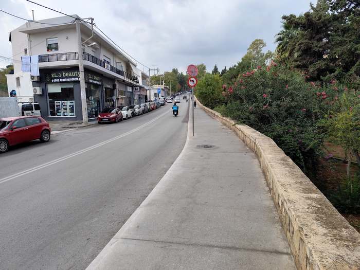 Πεζοδρόμιο-χωρίς-εμπόδια-Λεωφόρος-Ικάρου-Ηρακλείου-2